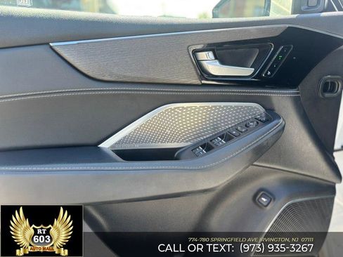 Used 2022 Acura MDX SH-AWD w/ Advance Package image 20