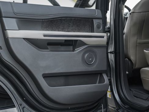 Used 2021 Ford Expedition Limited RWD image 49