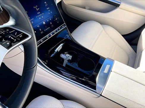 Used 2024 Mercedes-Benz C 300 Sedan image 15