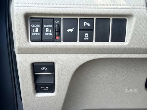 Used 2026 Honda Odyssey Elite image 25