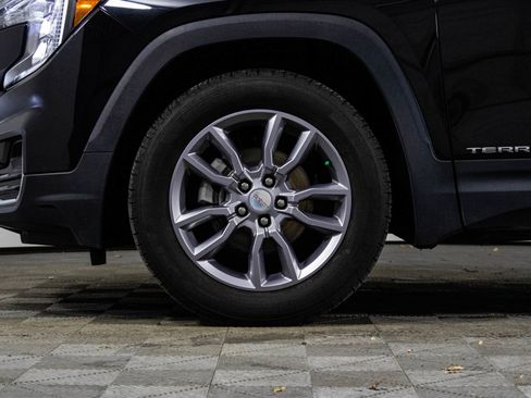 Used 2022 GMC Terrain SLT image 45