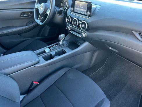 Used 2025 Nissan Sentra S image 19