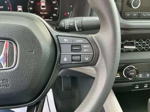 Used 2025 Honda Accord SE image 27