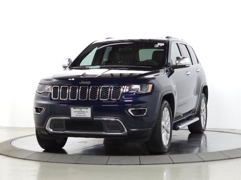 Used 2017 Jeep Grand Cherokee Limited AWD/4WD image 3