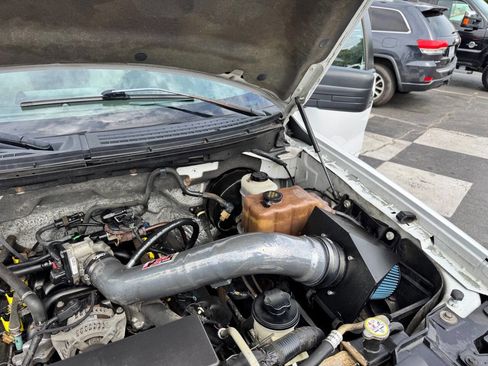 Used 2010 Ford F150 XLT image 7