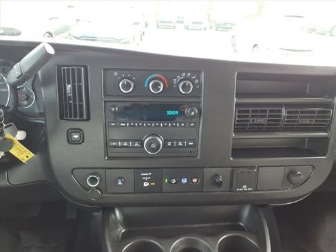 Used 2024 GMC Savana 3500 w/ Power Convenience Package image 11