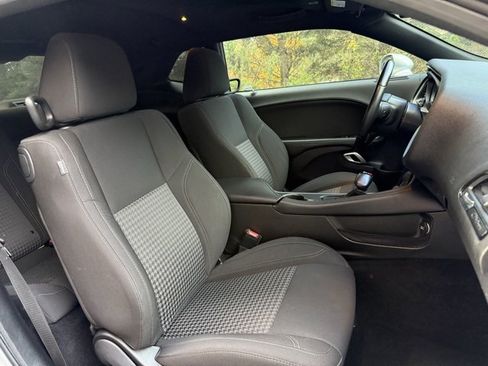 Used 2021 Dodge Challenger SXT w/ Blacktop Package image 8