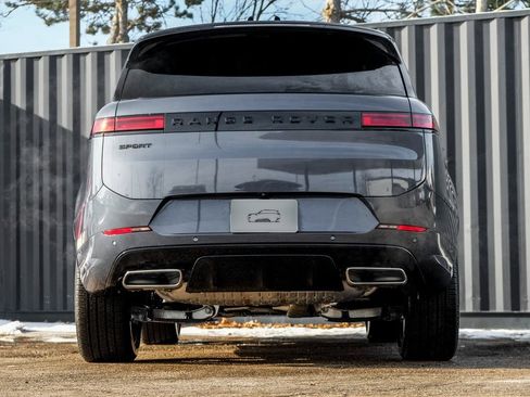 New 2026 Land Rover Range Rover Sport Dynamic SE image 7