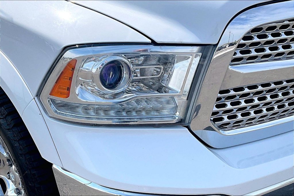 Used 2018 RAM 1500 Laramie AWD/4WD image 29