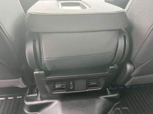 New 2025 GMC Sierra 2500 Pro w/ Convenience Package image 15