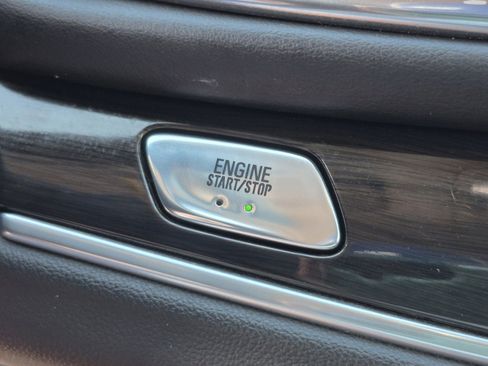 Used 2018 Buick Enclave Essence FWD image 36