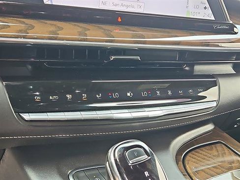 Used 2024 Cadillac Escalade ESV Sport Platinum AWD/4WD image 19