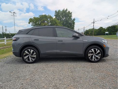 Used 2023 Volkswagen ID.4 Pro AWD/4WD image 4