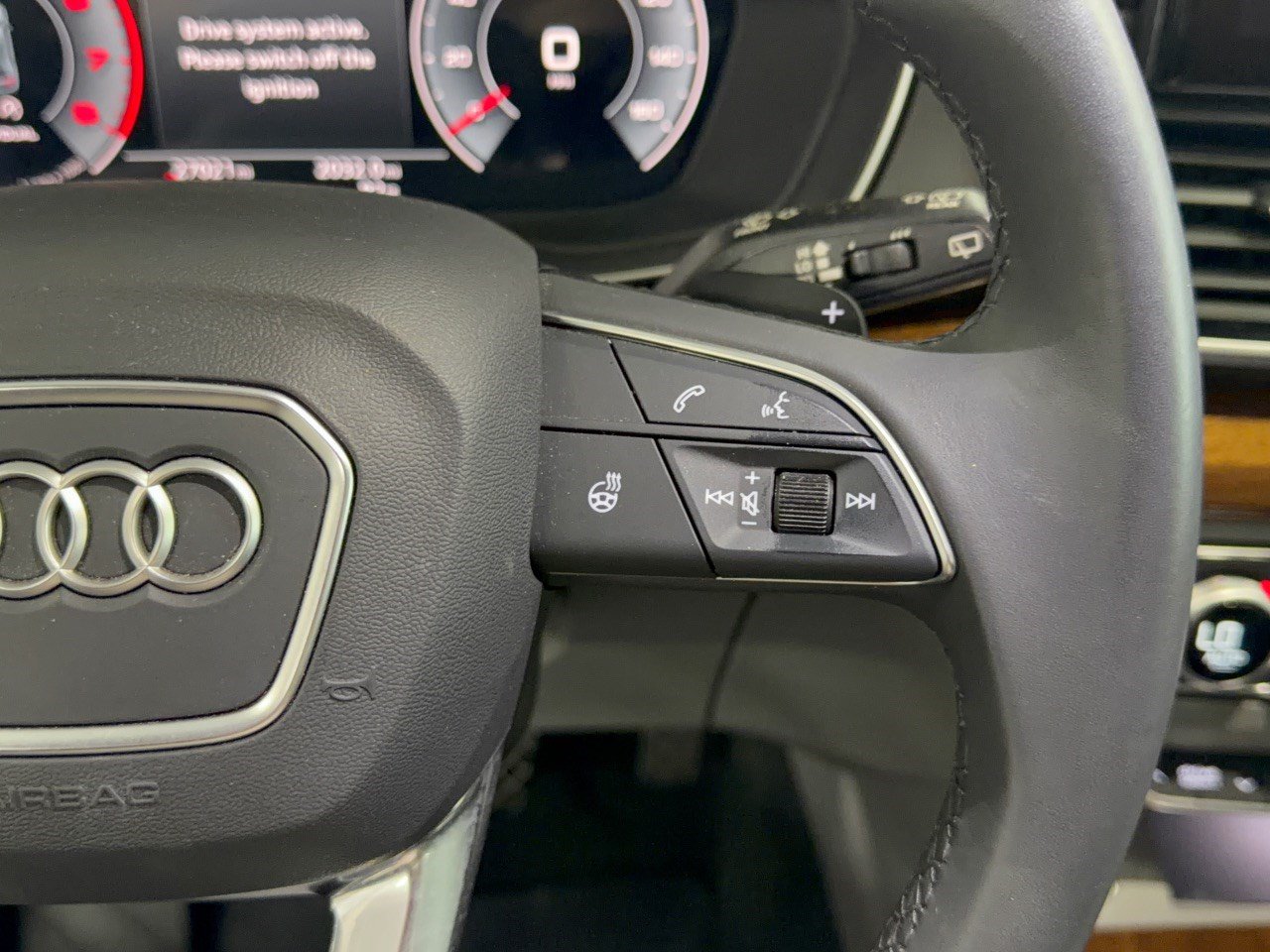Used 2025 Audi Q5 2.0T Premium AWD/4WD image 19