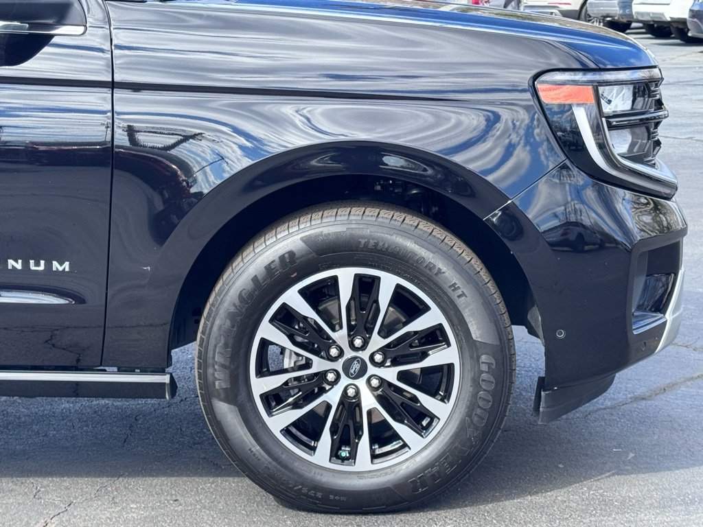 Used 2025 Ford Expedition Platinum AWD/4WD image 45