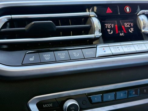 Used 2021 BMW X7 xDrive40i w/ M Sport Package image 13