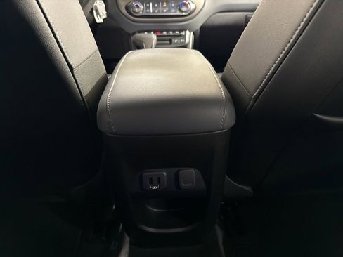 Used 2019 Chevrolet Colorado Z71 image 25