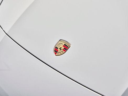 Used 2018 Porsche Panamera 4S AWD/4WD image 7