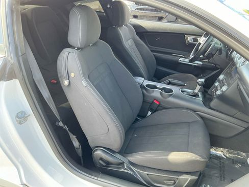 Used 2020 Ford Mustang GT RWD image 21