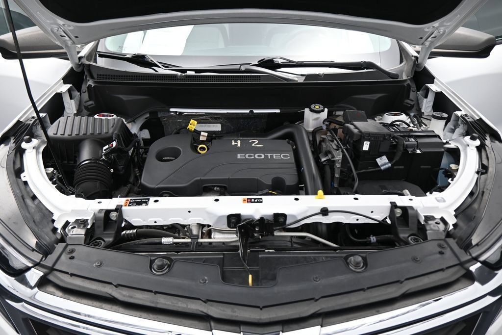 Used 2022 Chevrolet Equinox LS w/ LPO, Floor Liner Package FWD image 25