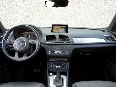 Used 2018 Audi Q3 2.0T Premium Plus w/ Premium Plus Package AWD/4WD image 7