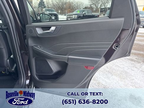 Used 2023 Ford Escape Platinum w/ Premium Technology Package image 39
