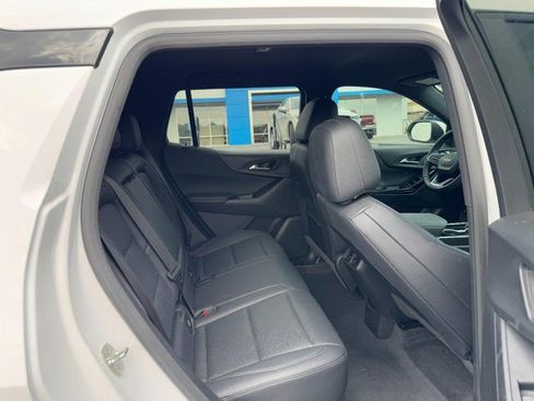 Used 2025 Chevrolet Equinox LT w/ Convenience Package II FWD image 10