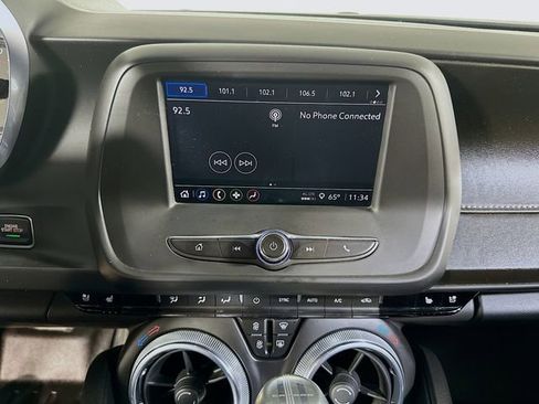 Used 2021 Chevrolet Camaro LT image 13