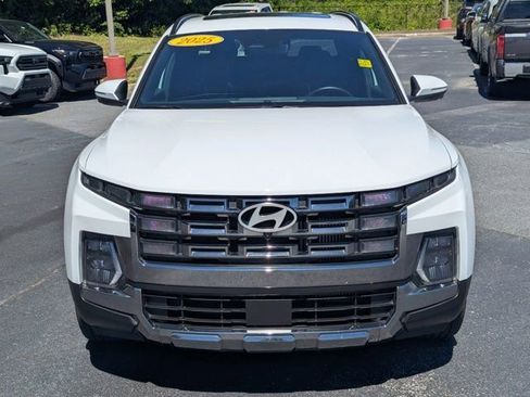 Used 2025 Hyundai Santa Cruz Limited AWD/4WD image 2