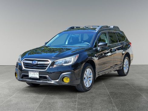 Used 2018 Subaru Outback 2.5i image 3