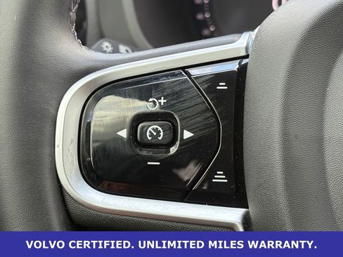 Certified 2025 Volvo XC60 B5 Plus AWD/4WD image 19