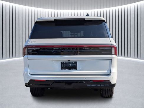 New 2025 Lincoln Navigator L Black Label image 4