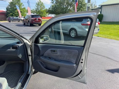Used 2001 Toyota Camry FWD image 19