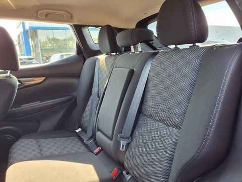 Used 2017 Nissan Rogue Sport SV image 8