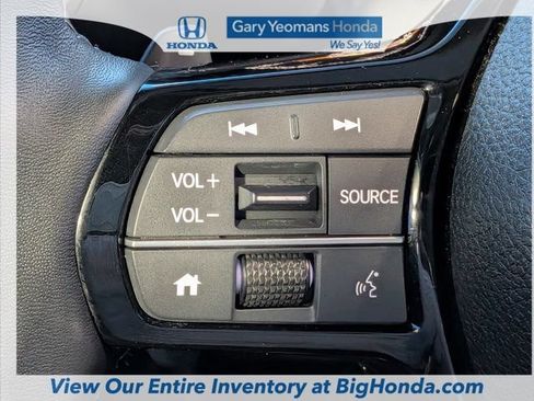 Used 2025 Honda Civic Sport image 25