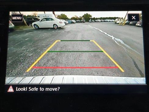 Used 2019 Volkswagen Tiguan SE image 10