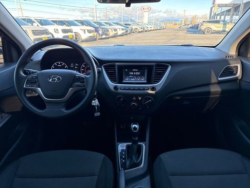 Used 2020 Hyundai Accent SE image 12