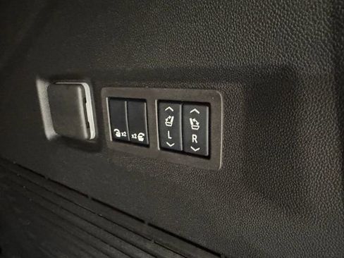 Used 2024 Chevrolet Tahoe RST w/ Luxury Package AWD/4WD image 26