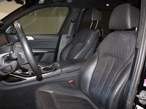 Certified 2022 BMW ALPINA XB7 image 7