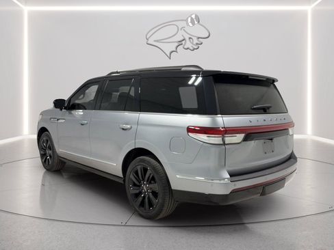 Used 2023 Lincoln Navigator Black Label AWD/4WD image 3