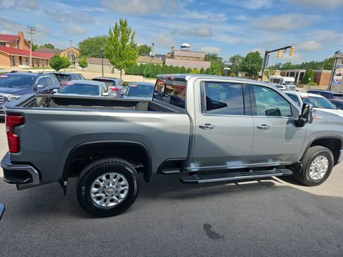 Used 2024 Chevrolet Silverado 2500 LTZ w/ LTZ Premium Package AWD/4WD image 14