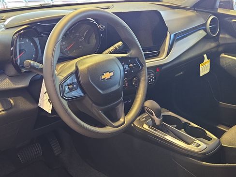 New 2026 Chevrolet Trax LS FWD image 20