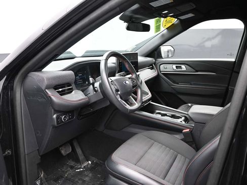 Used 2025 Ford Explorer ST-Line AWD/4WD image 66