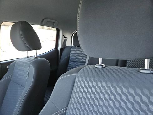 Used 2023 Toyota Tacoma 4x4 Double Cab image 8