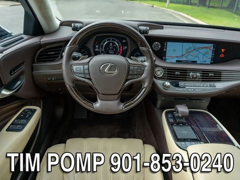 Used 2019 Lexus LS 500 w/ Interior Upgrade Package RWD image 18