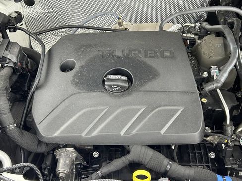 Used 2023 Buick Encore GX Essence w/ Experience Buick Package AWD/4WD image 36