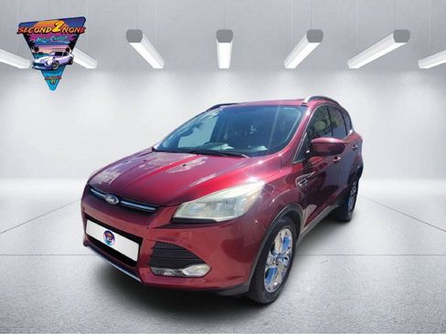 Used 2014 Ford Escape SE w/ Equipment Group 201A FWD image 1