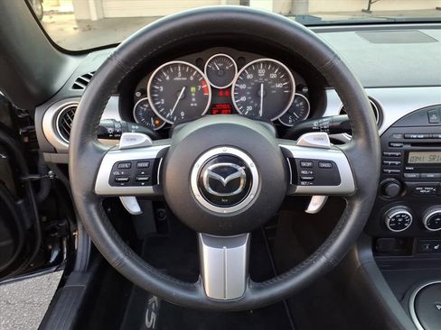 Used 2010 MAZDA MX-5 Miata Grand Touring w/ Premium Pkg image 18