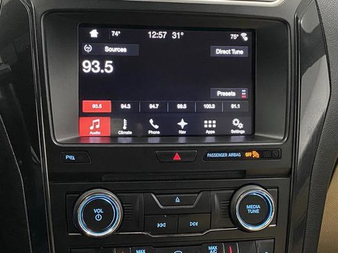 Used 2017 Ford Explorer XLT w/ Equipment Group 202A image 18