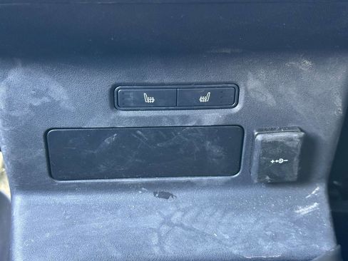 Used 2023 Land Rover Range Rover Velar R-Dynamic S image 17